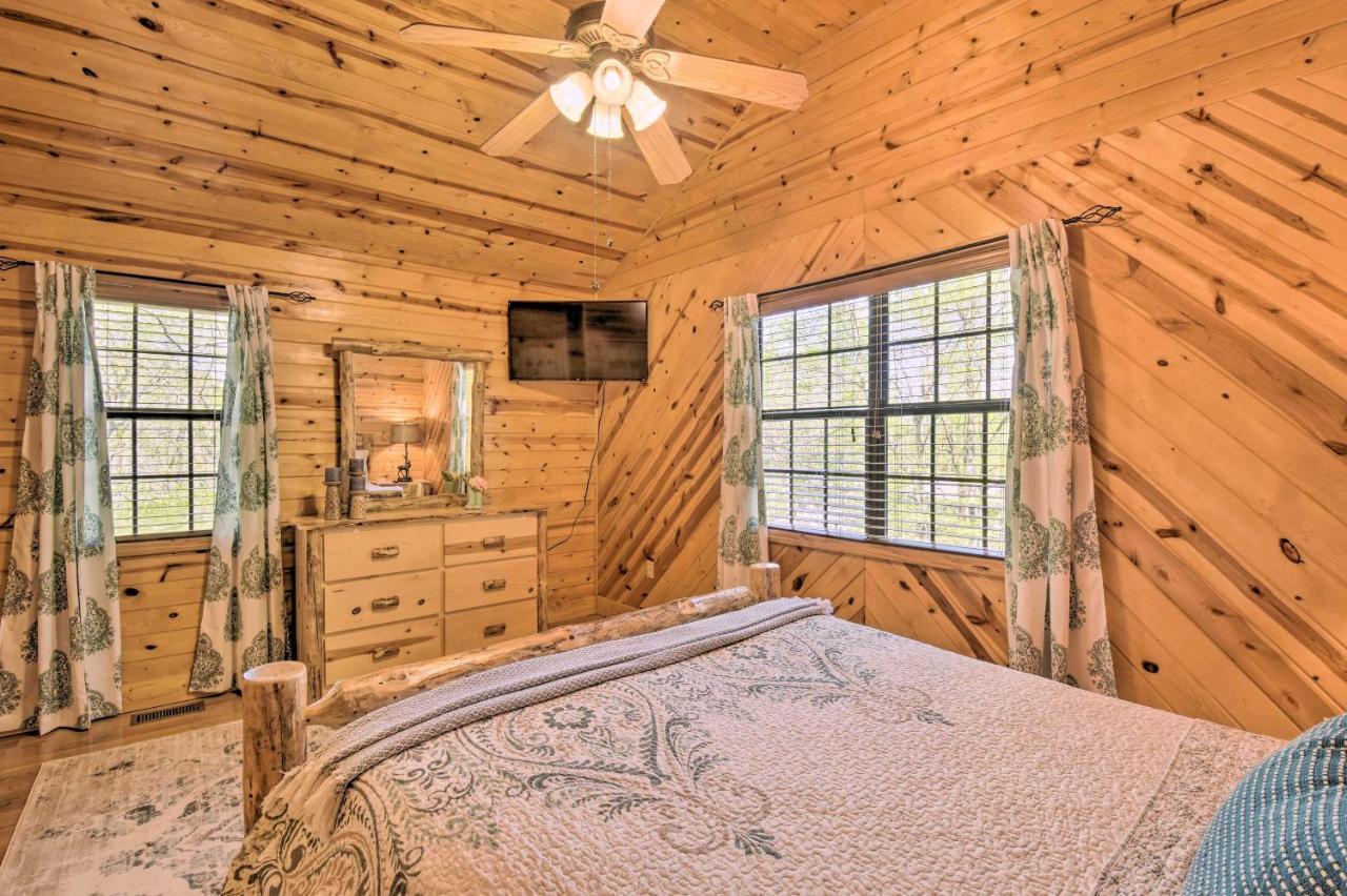 Cozy Hiawassee Cabin With Fire Pit And Mtn Views! Экстерьер фото