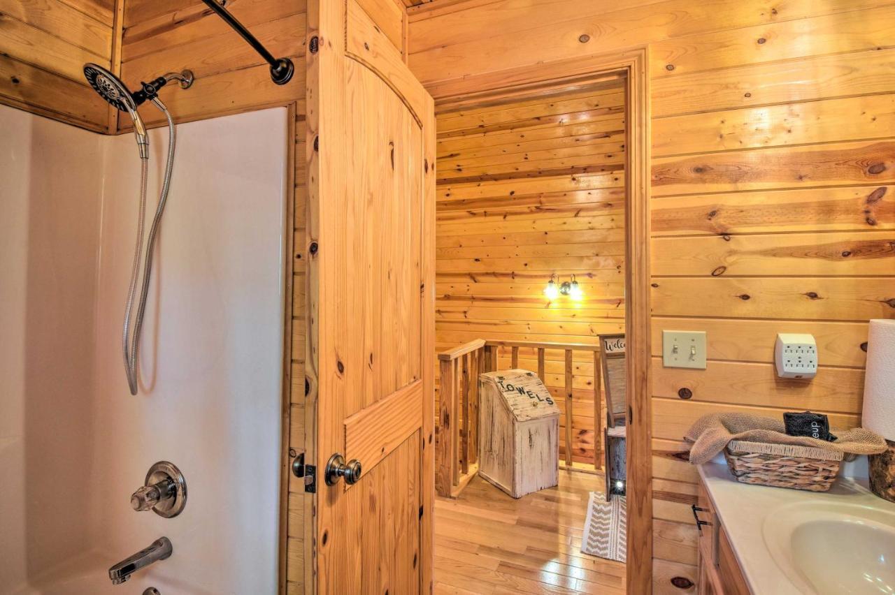 Cozy Hiawassee Cabin With Fire Pit And Mtn Views! Экстерьер фото