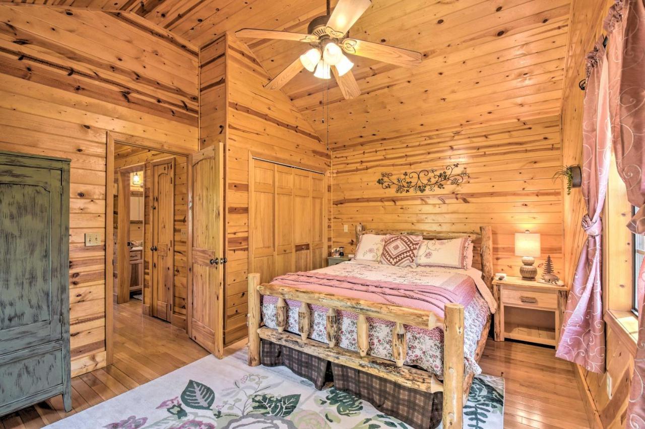 Cozy Hiawassee Cabin With Fire Pit And Mtn Views! Экстерьер фото